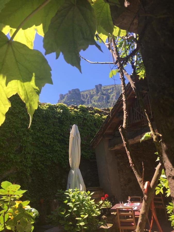 فندق Floracفي  Les Tables De La Fontaine المظهر الخارجي الصورة